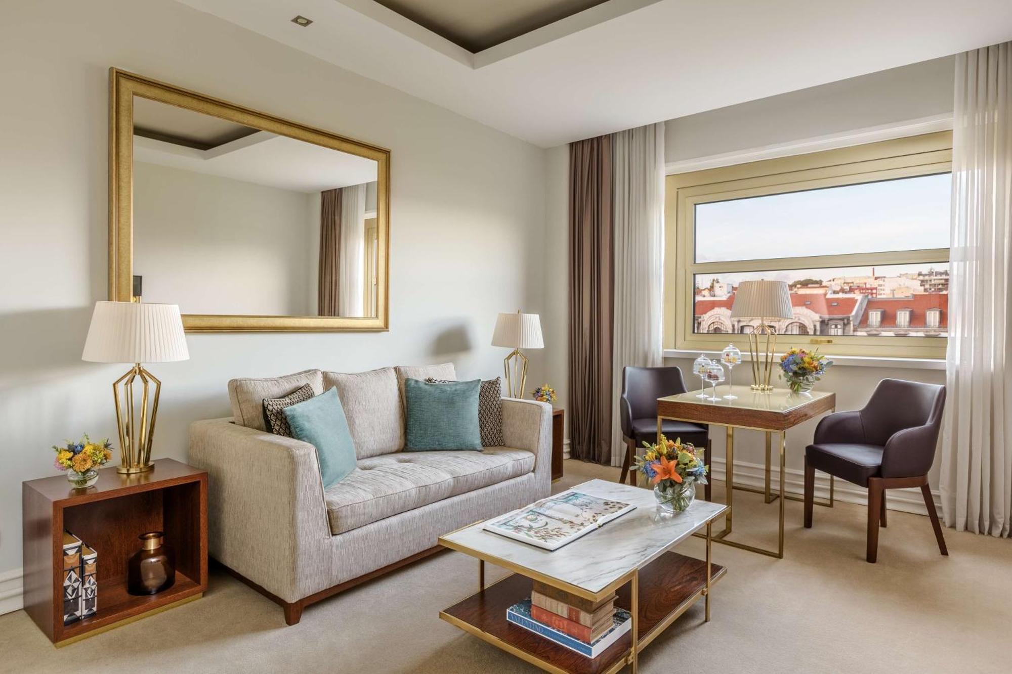 ホテル チボリ アヴェニーダ リベルダーデ リスボン エクステリア 写真 A living room at the hotel