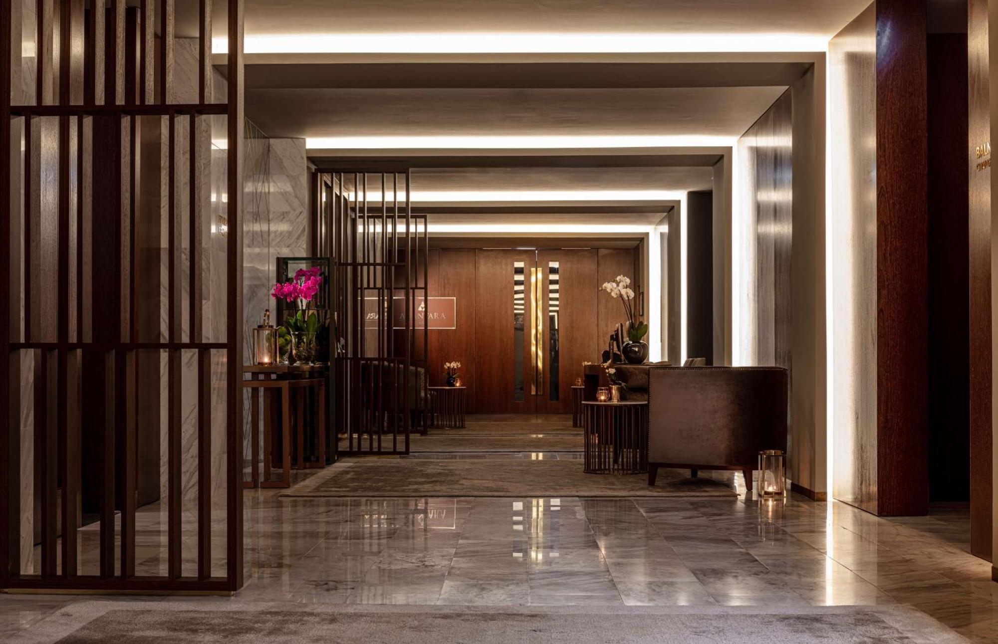 ホテル チボリ アヴェニーダ リベルダーデ リスボン エクステリア 写真 The lobby of the hotel