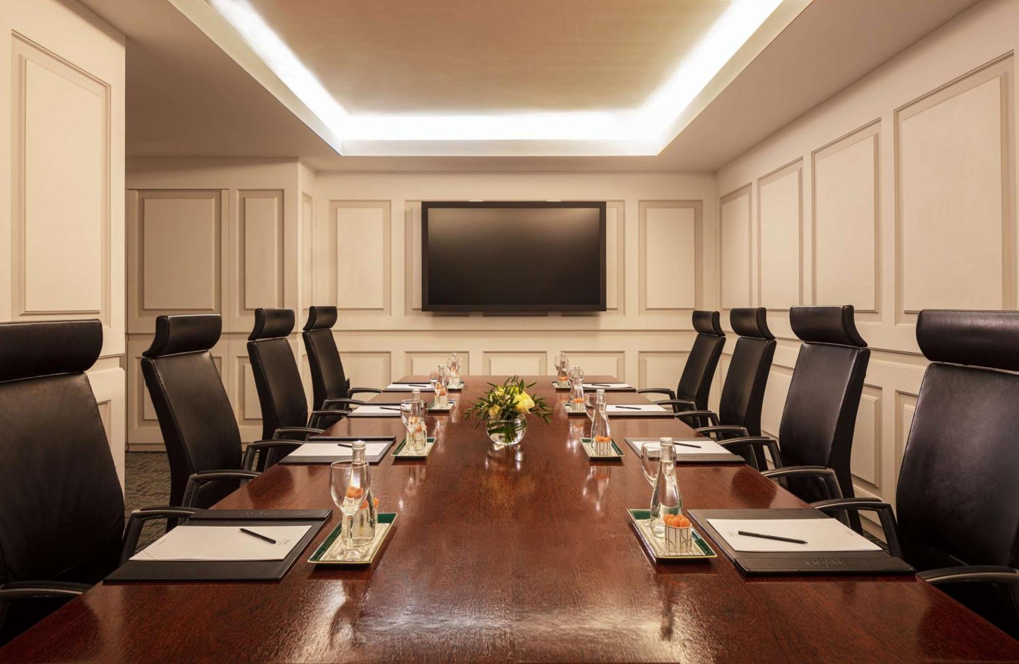 ホテル チボリ アヴェニーダ リベルダーデ リスボン エクステリア 写真 Boardroom at The Westin